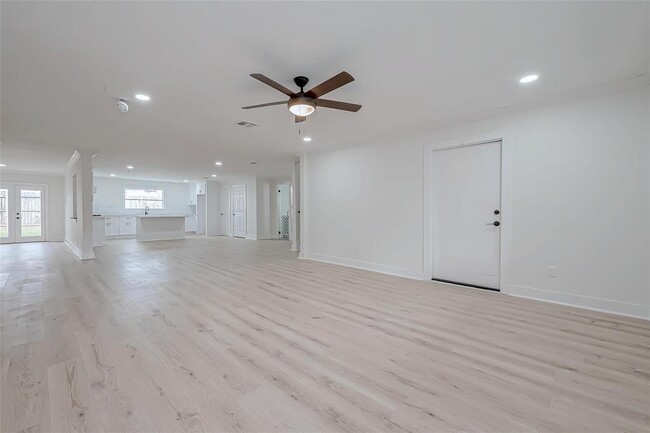 Building Photo - 1623 Fawnhope Dr