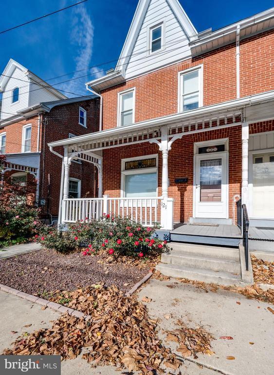 Primary Photo - 121 W Arch St