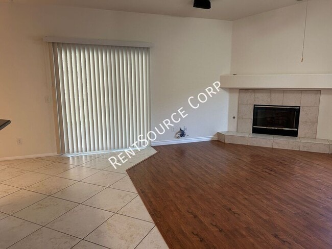 Building Photo - 39821 Sunstar St