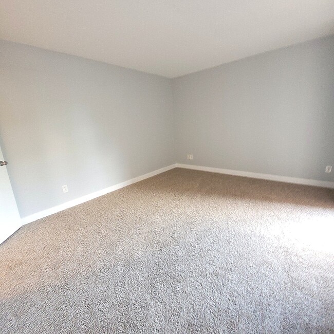 Building Photo - 3131 W Cochise Dr
