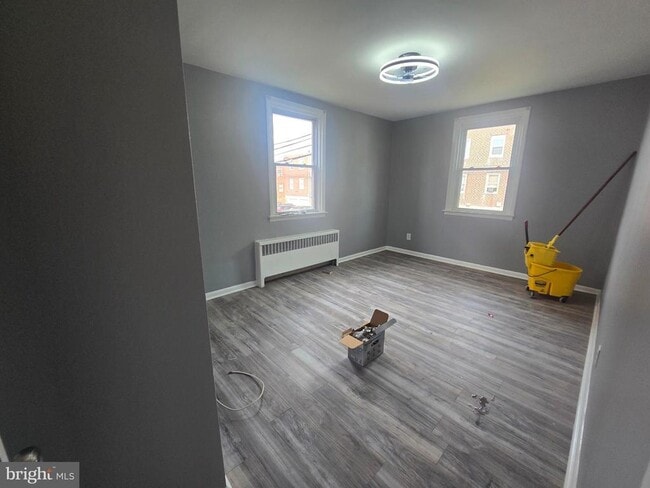 Building Photo - 934 Durard St