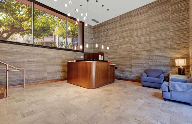 Building Photo - 750 State St