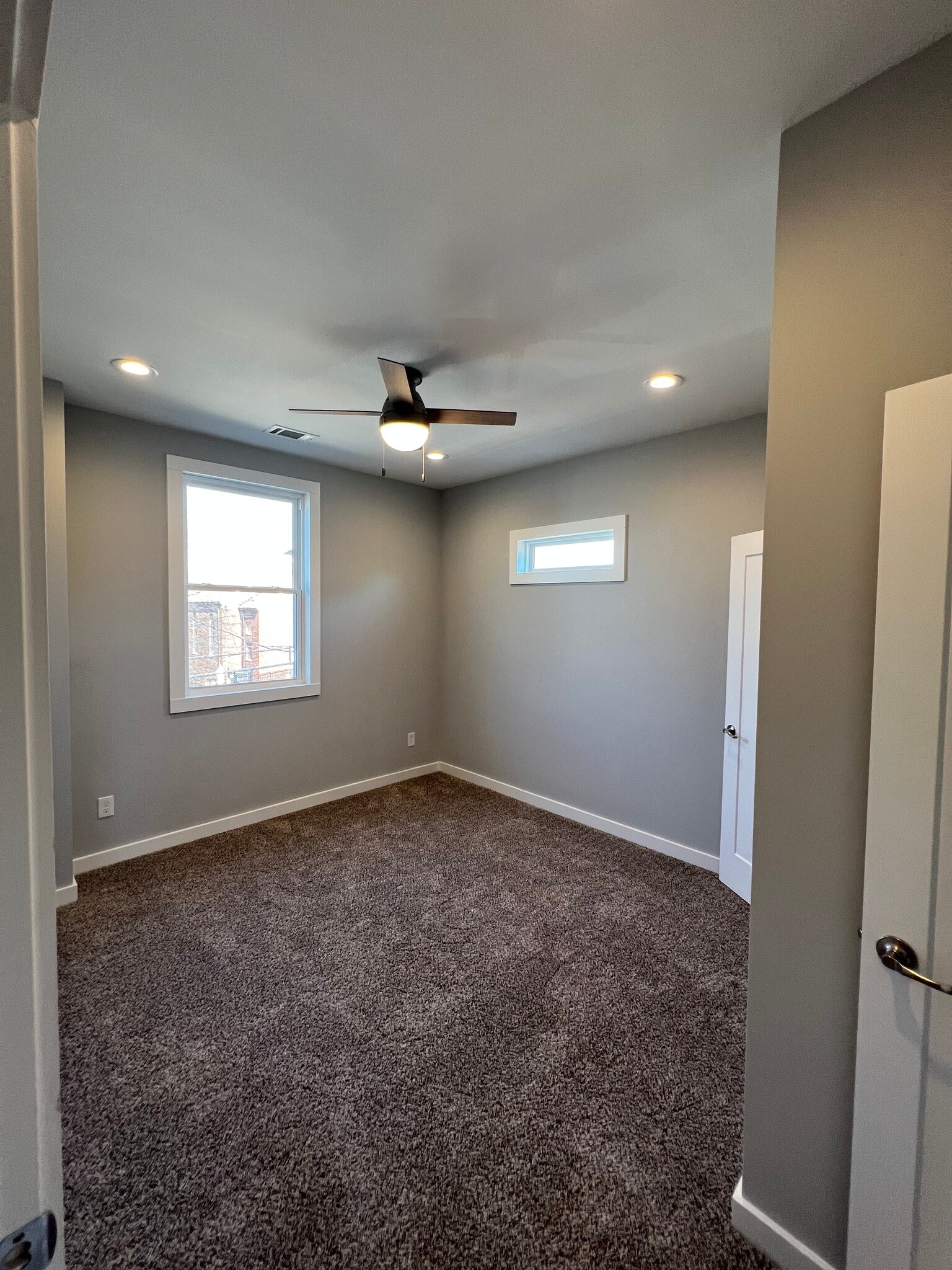 Building Photo - 1703 Heiman St