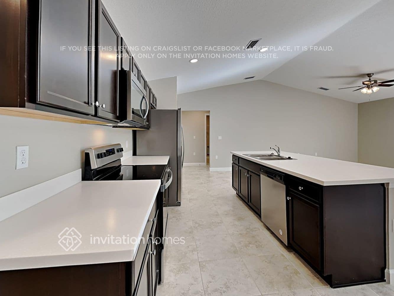 Building Photo - 2337 Hagoplan Ave SW