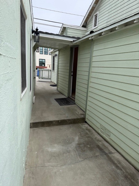 Building Photo - 302 N Gertruda Ave