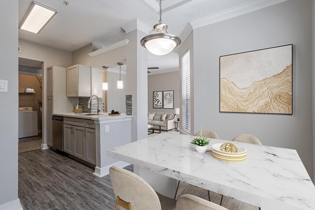 Building Photo - Move-In Special: 1 Month Free & No App/Admin Fees