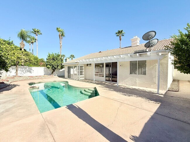 Building Photo - Spacious 3-Bedroom Home with Private Pool ...