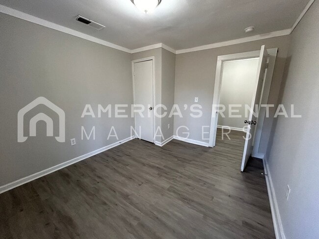Building Photo - MOVE IN SPECIAL!!! - Home for rent in Adamsville! - Sign a lease by 6/30/26 to get ONE MONTH FREE!!!