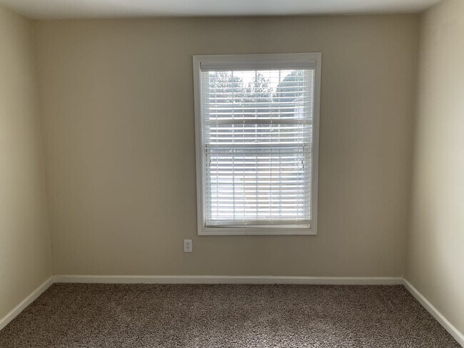 Building Photo - 1700 Northolt Ct