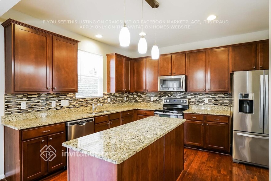Building Photo - 3432 Sutters Mill Ln