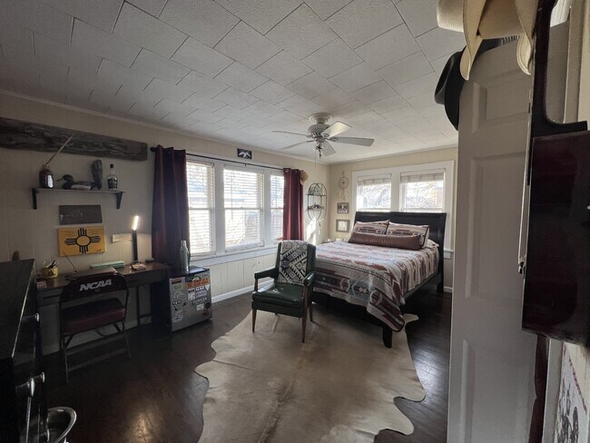 Building Photo - 2514 21st St