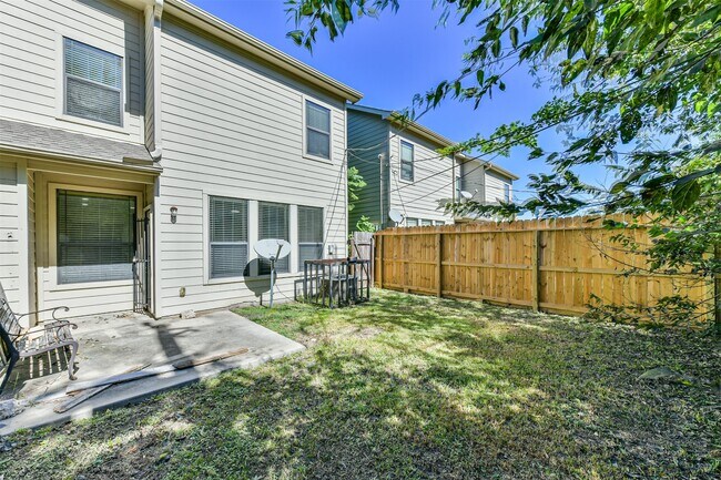 Building Photo - 4214 Brinkley St