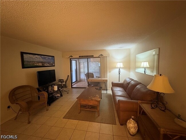 Building Photo - 6116 Whiskey Creek Dr