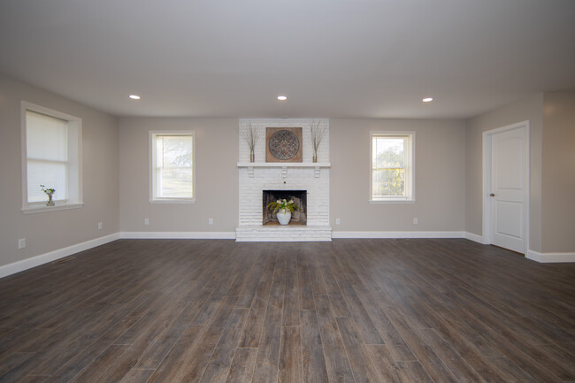 Building Photo - 6508 Sharpsburg Pike