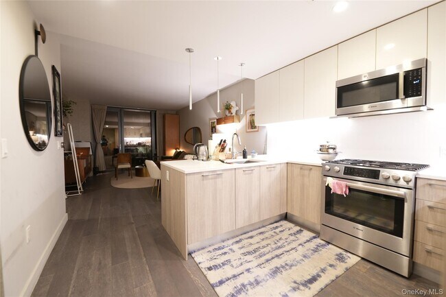 Primary Photo - 131-03 40th Rd