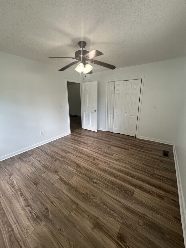 Building Photo - 6250 GA-136