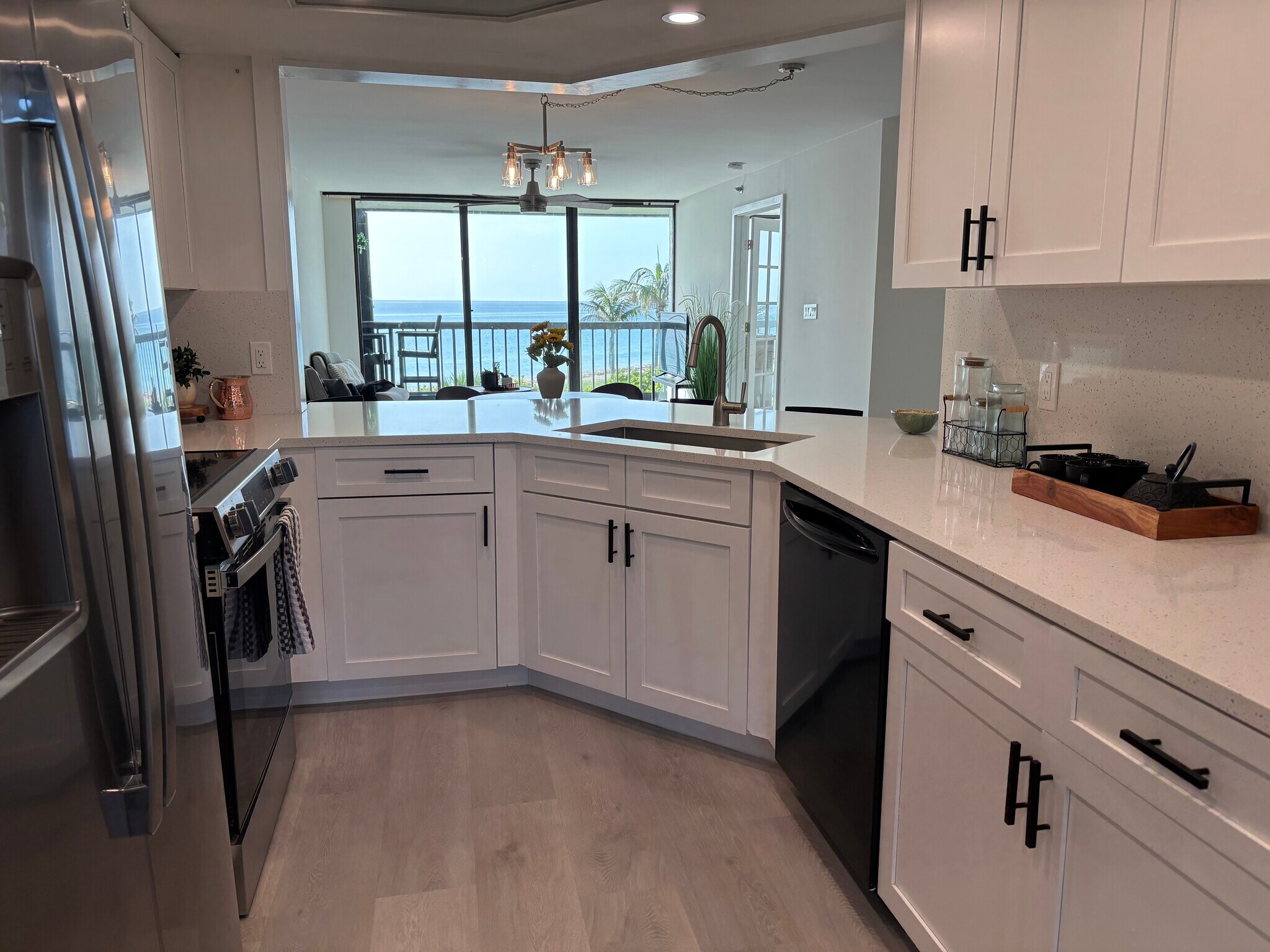 Building Photo - 8880 S Ocean Dr