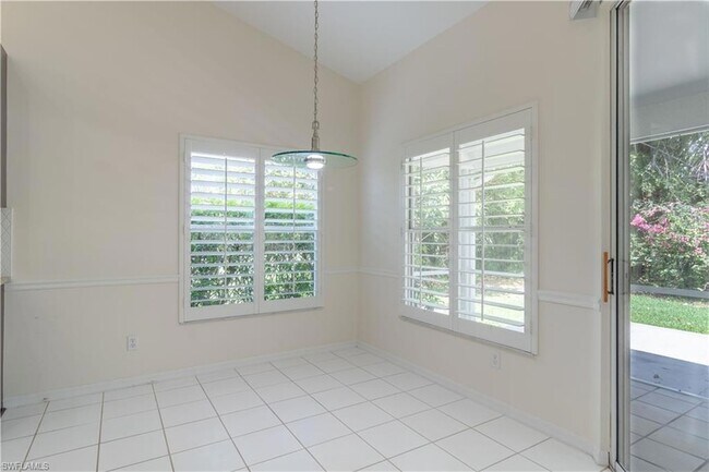 Building Photo - 687 Melville Ct