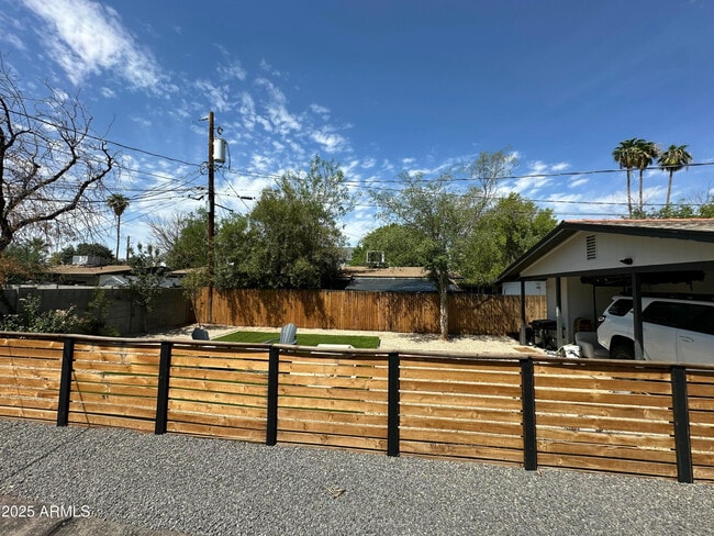 Building Photo - 3116 N 39th St