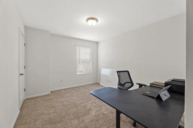 Building Photo - 19605 Caymus Dr