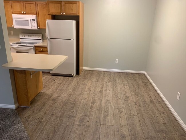 Building Photo - 3 bed 2 bath Orem Apartment for rent!