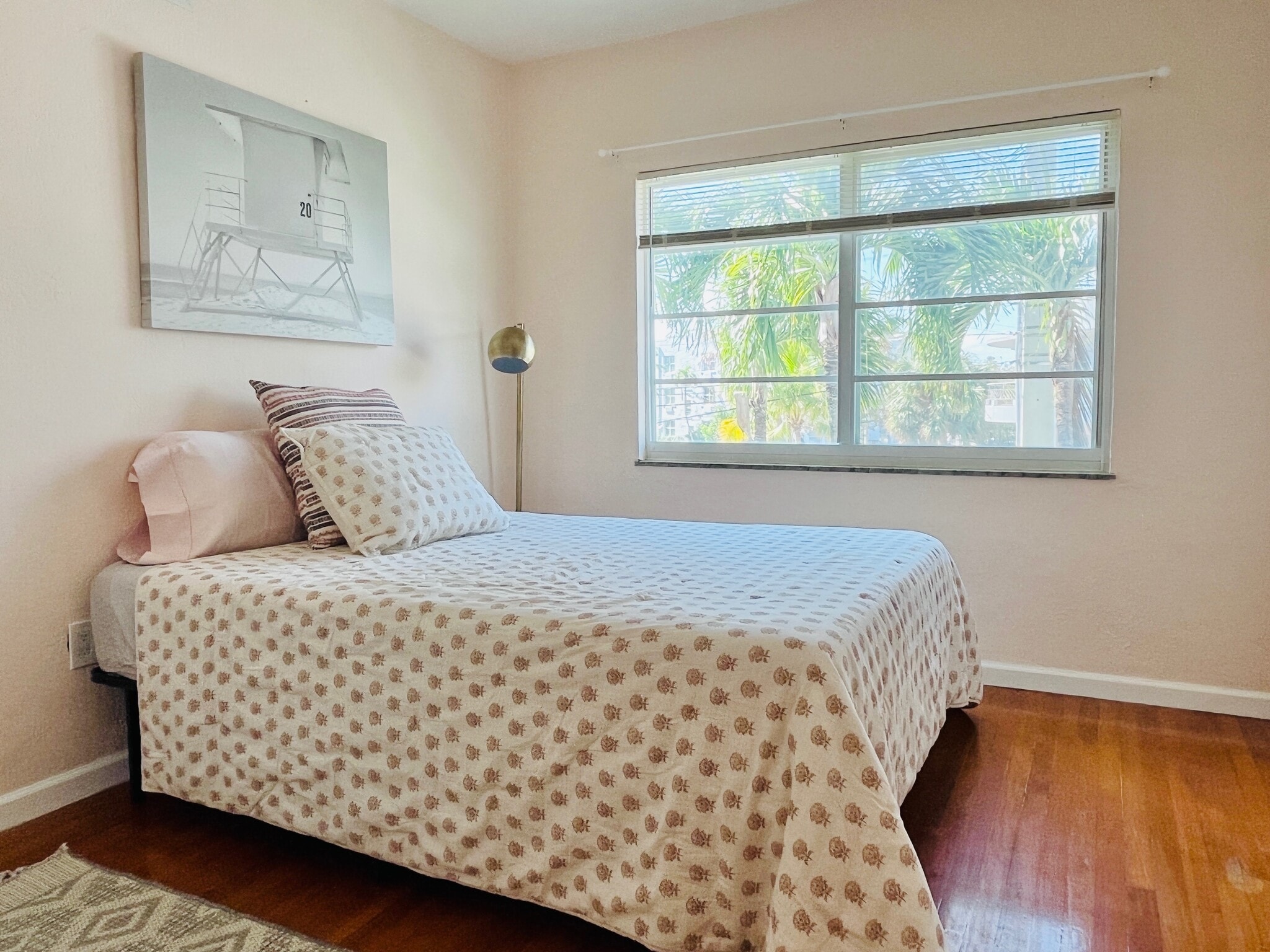 Building Photo - 7207 Bay Dr