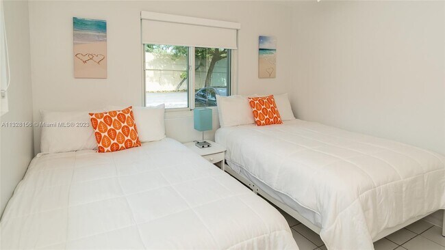 Building Photo - 1461 NW 10th St