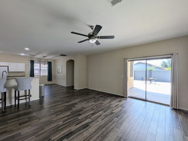 Building Photo - 16635 N 169th Ave