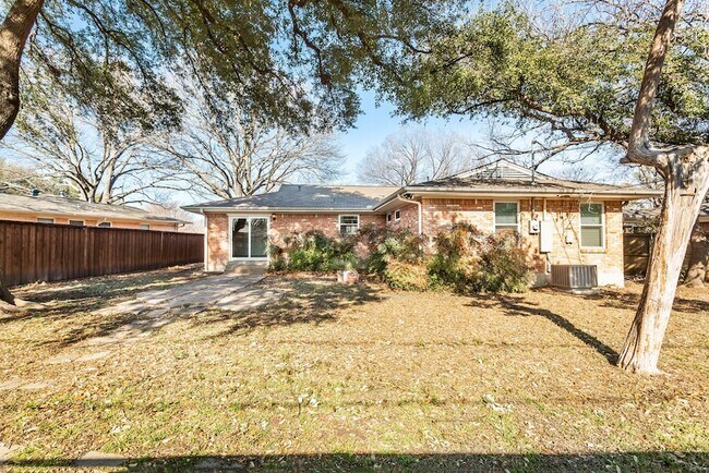 Building Photo - 6908 Wake Forrest Dr