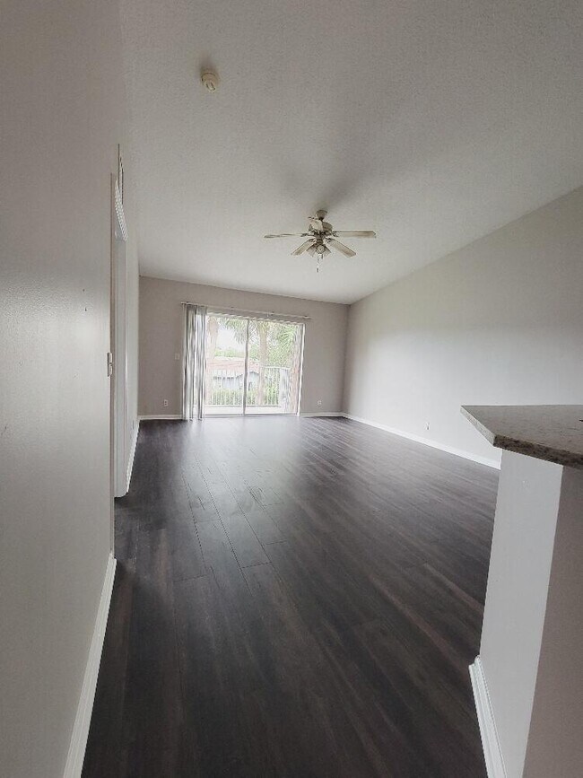 Building Photo - 4536 Oak Terrace Dr