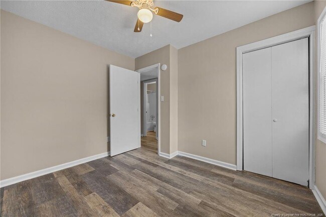 Building Photo - 735 Ashbrook Rd