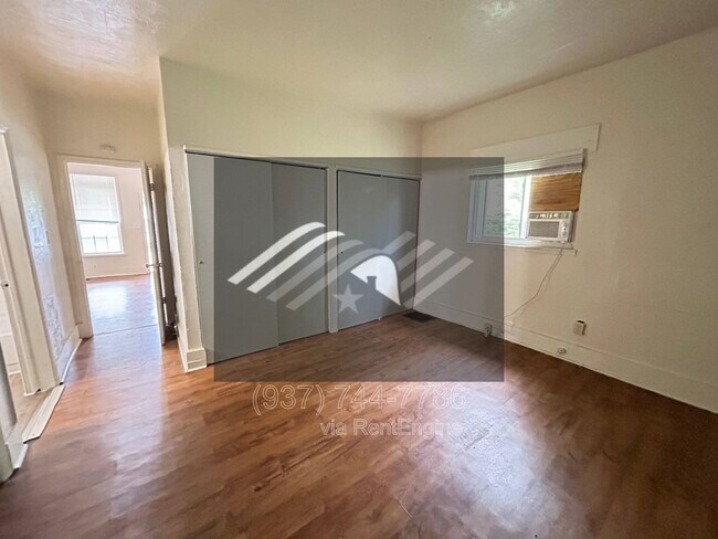 Building Photo - 4702 Bryant Ave