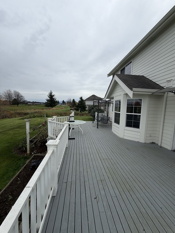 Building Photo - 700 Sunrise Dr