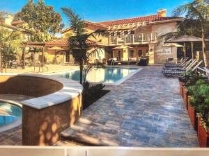 Building Photo - 40 Corniche Dr