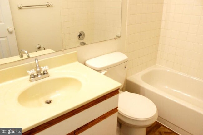 Building Photo - 561 Florida Ave