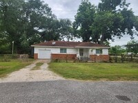 Building Photo - 402 Poplar