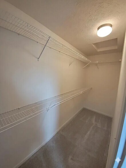 Building Photo - 33426 Halle Ct