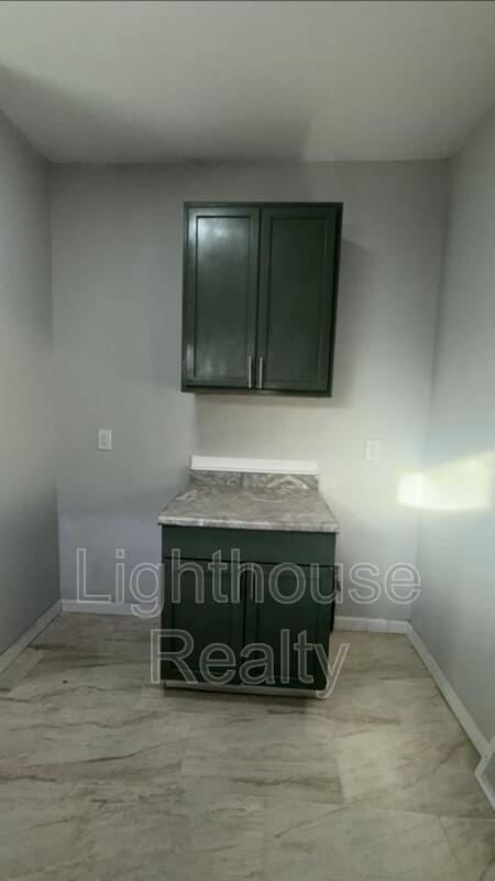 Building Photo - 4216 Jefferson St