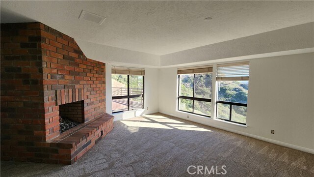 Building Photo - 750 Avenida Acapulco