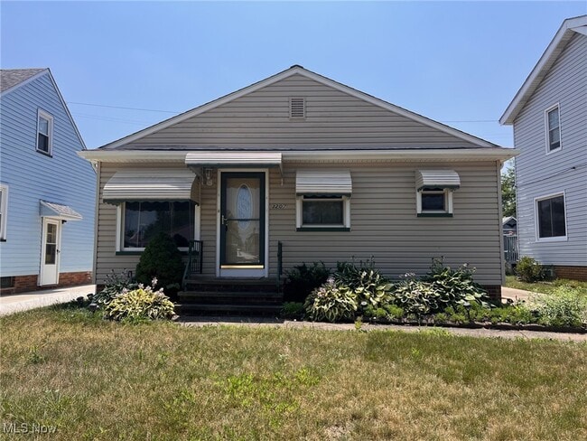 Primary Photo - 3207 Wellington Ave