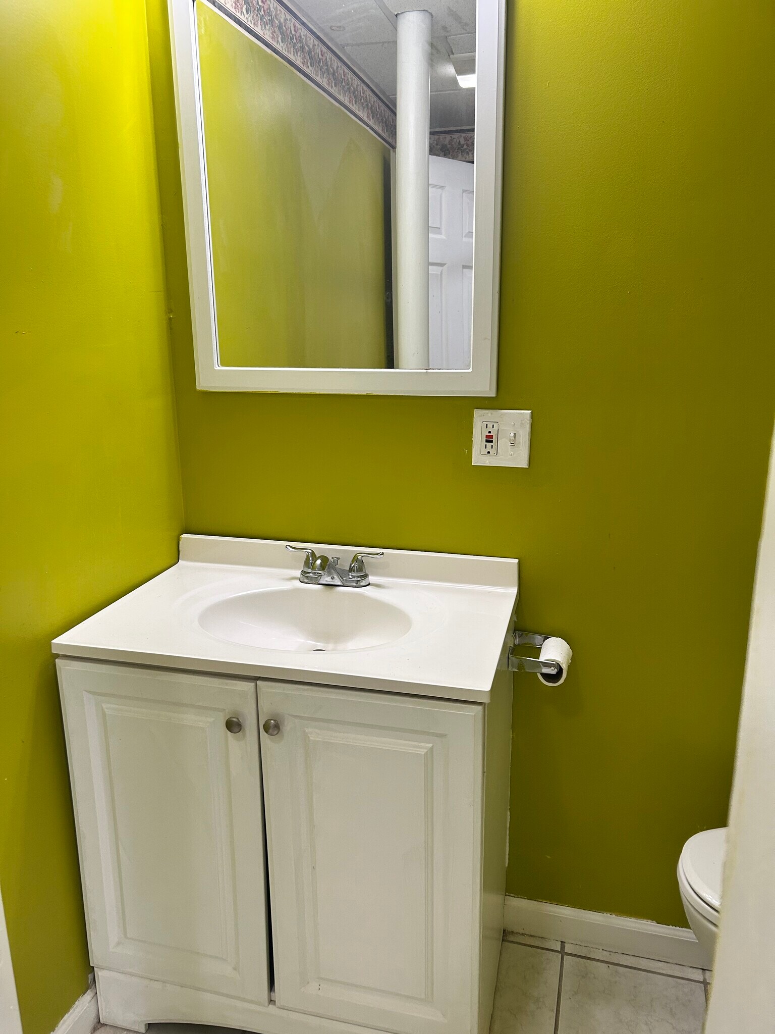 Building Photo - 50 Grand St