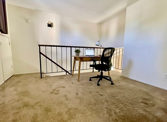 Loft - 4904 Maytime Ln