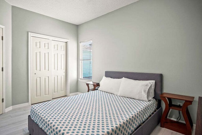 Building Photo - 15406 Gun Cay Ct