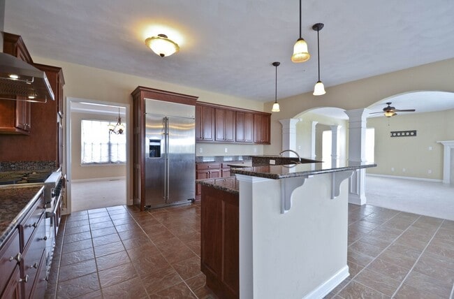 Building Photo - Discover your dream home in Virginia Beach!