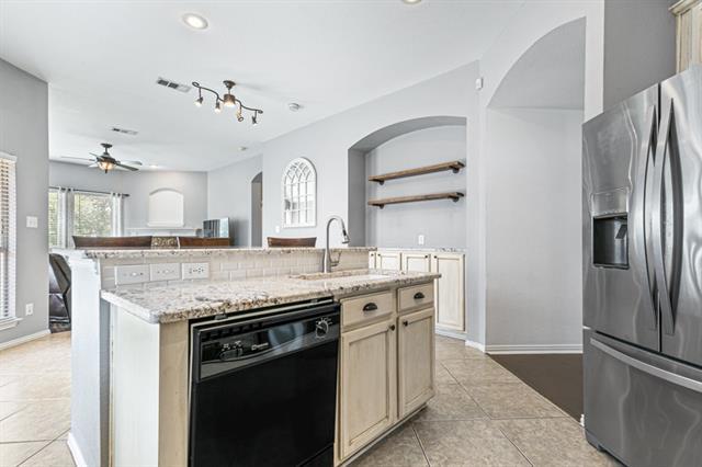 Building Photo - 2421 Teagle Dr