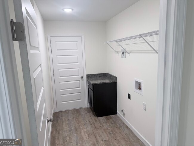 Building Photo - 410 N Caswell St