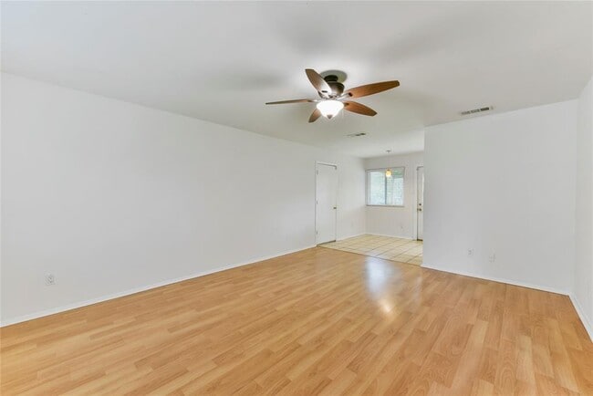 Building Photo - 8402 Romney Rd