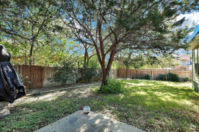 Building Photo - ***APPLICATION CURRENTLY UNDER REVIEW***Gorgeous Brick Home in Gated Shavano Bend