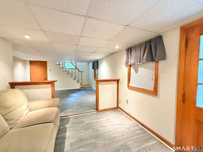 Building Photo - 112 Ochsner Pl