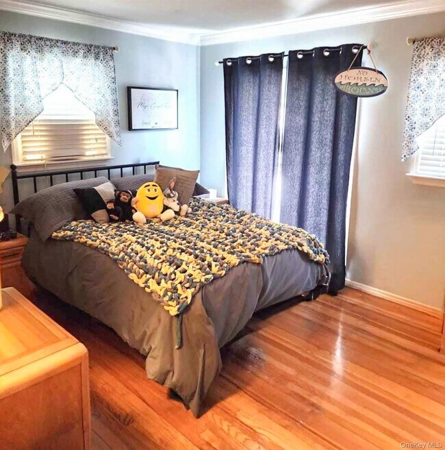 Building Photo - 71 Claremont St